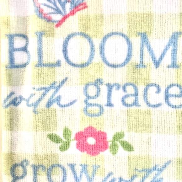 Set of 2 Bloom with Grace Grow with Love Kitchen Towels Green Checks Flowers - Picture 3 of 7